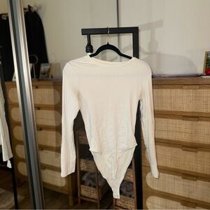 Zara Classic White Long Sleeve Bodysuit